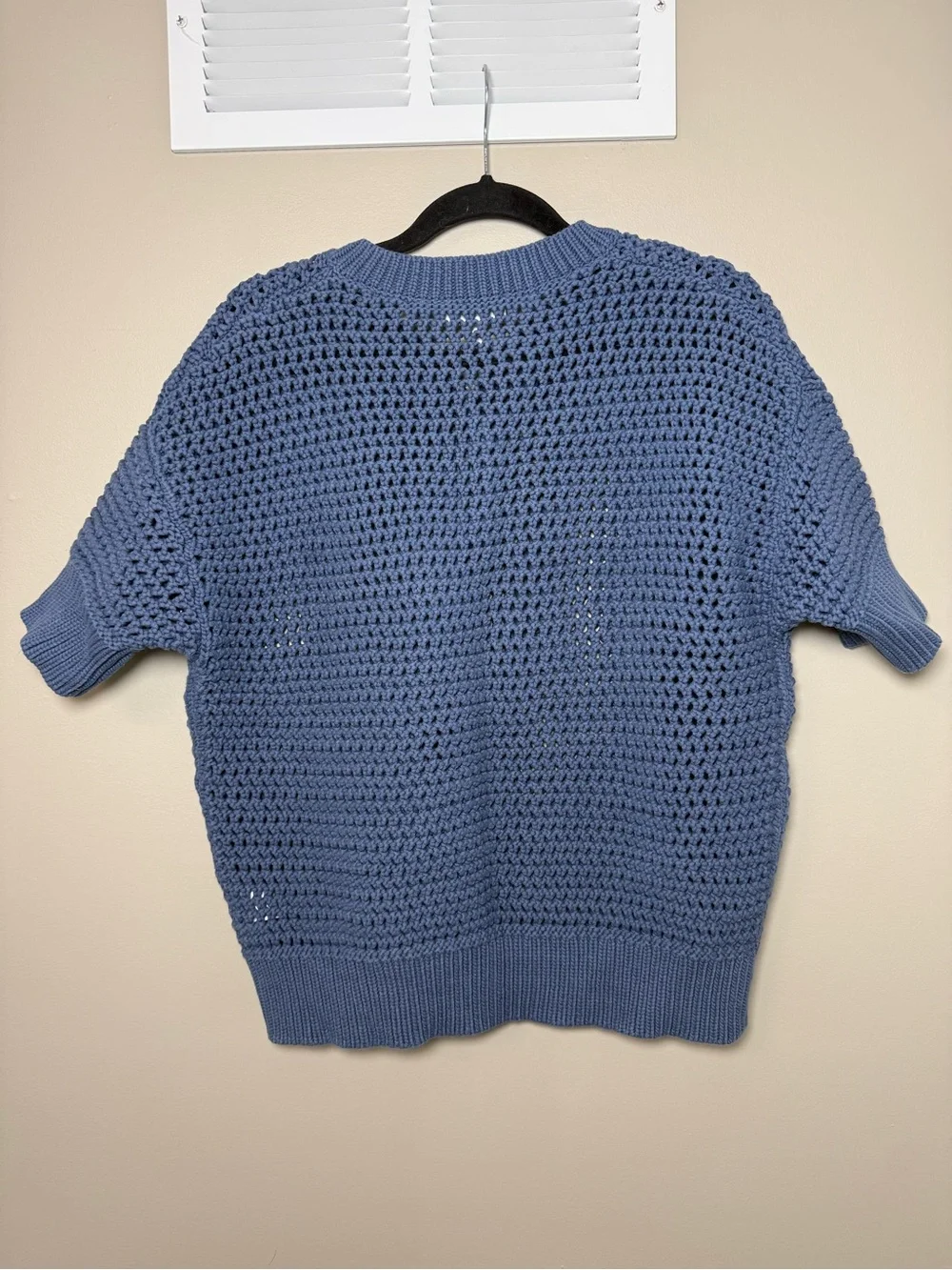 Haven Well Within Blue Knot Stitch Short Sleeve Henley Sweater M
